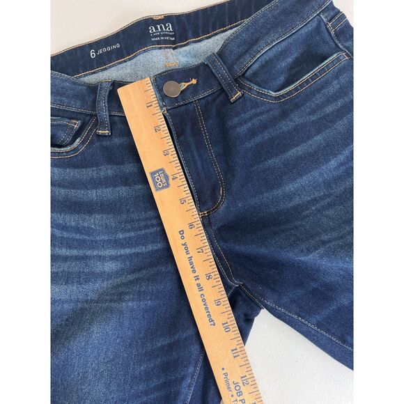 a.n.a A New Approach Women's Jegging Jeans Dark Wash Size 6 - Picture 6 of 8